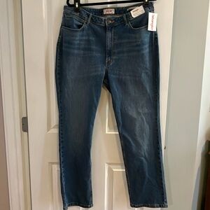 Wrangler Classic Straight High Rise Blue Jeans NWT